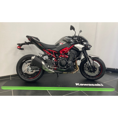 KAWASAKI Z900 2025
