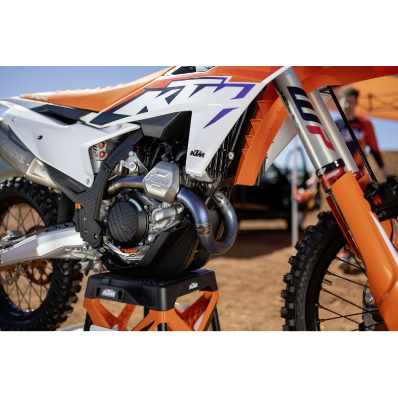 COLLECTEUR USINE AKRAPOVIC POUR 250 SXF 24-25 COLLECTEUR USINE AKRAPOVIC POUR 250 SXF 24-25