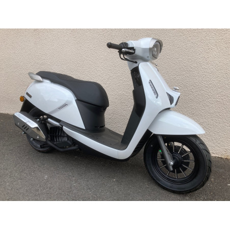 QJMOTOR 125 LTR 2025