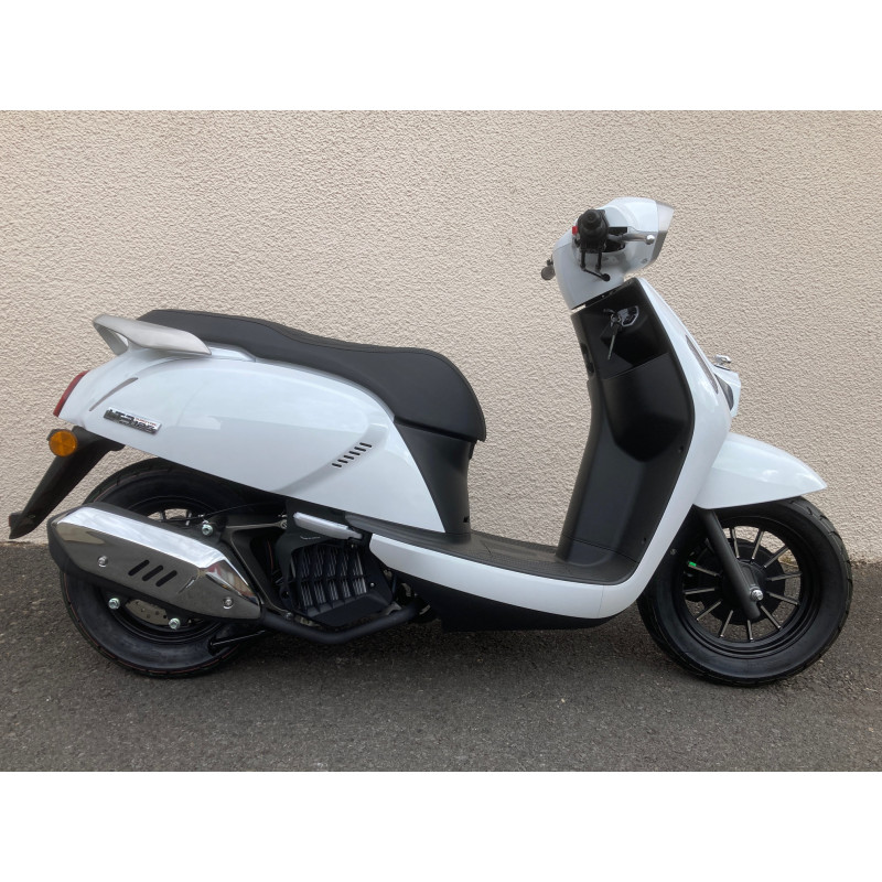 QJMOTOR 125 LTR 2025 QJMOTOR 125 LTR 2025