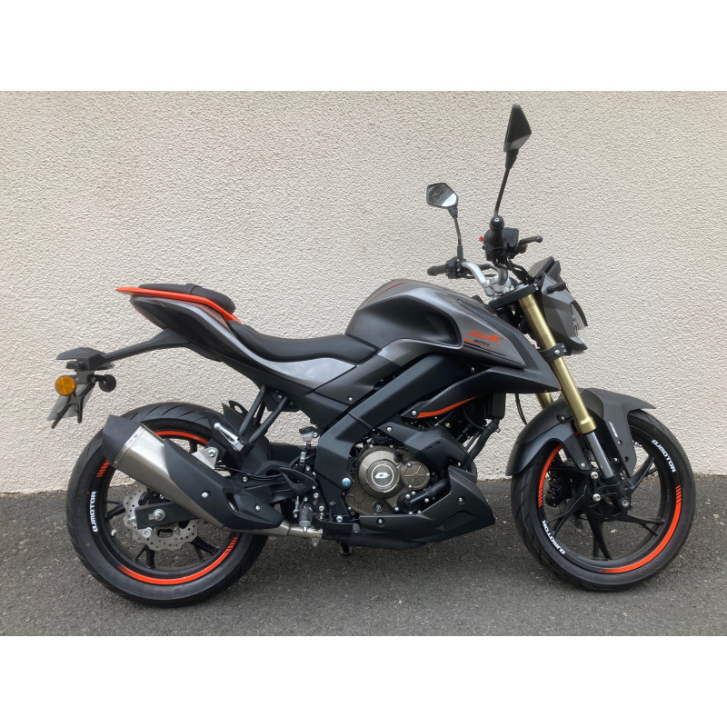 QJMOTOR 125 SRK 2025