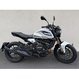 MOTO MORINI 650 SEIEMMEZZO 2023