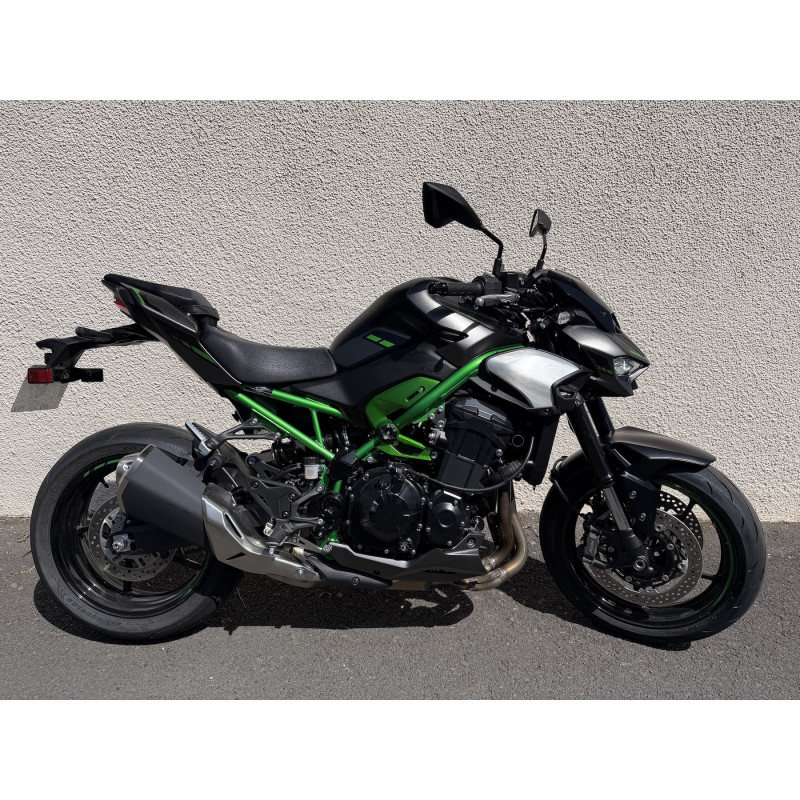 KAWASAKI Z900 2025