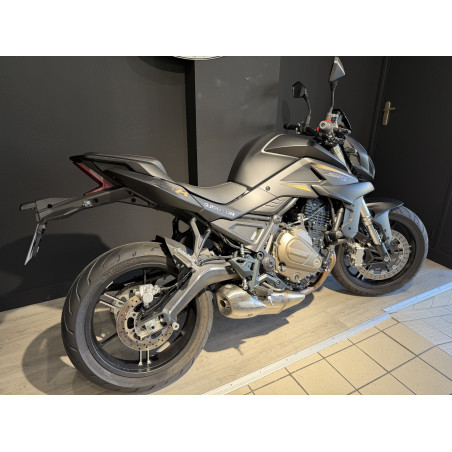 QJ MOTOR 700 SRK 2025 - 79KMS